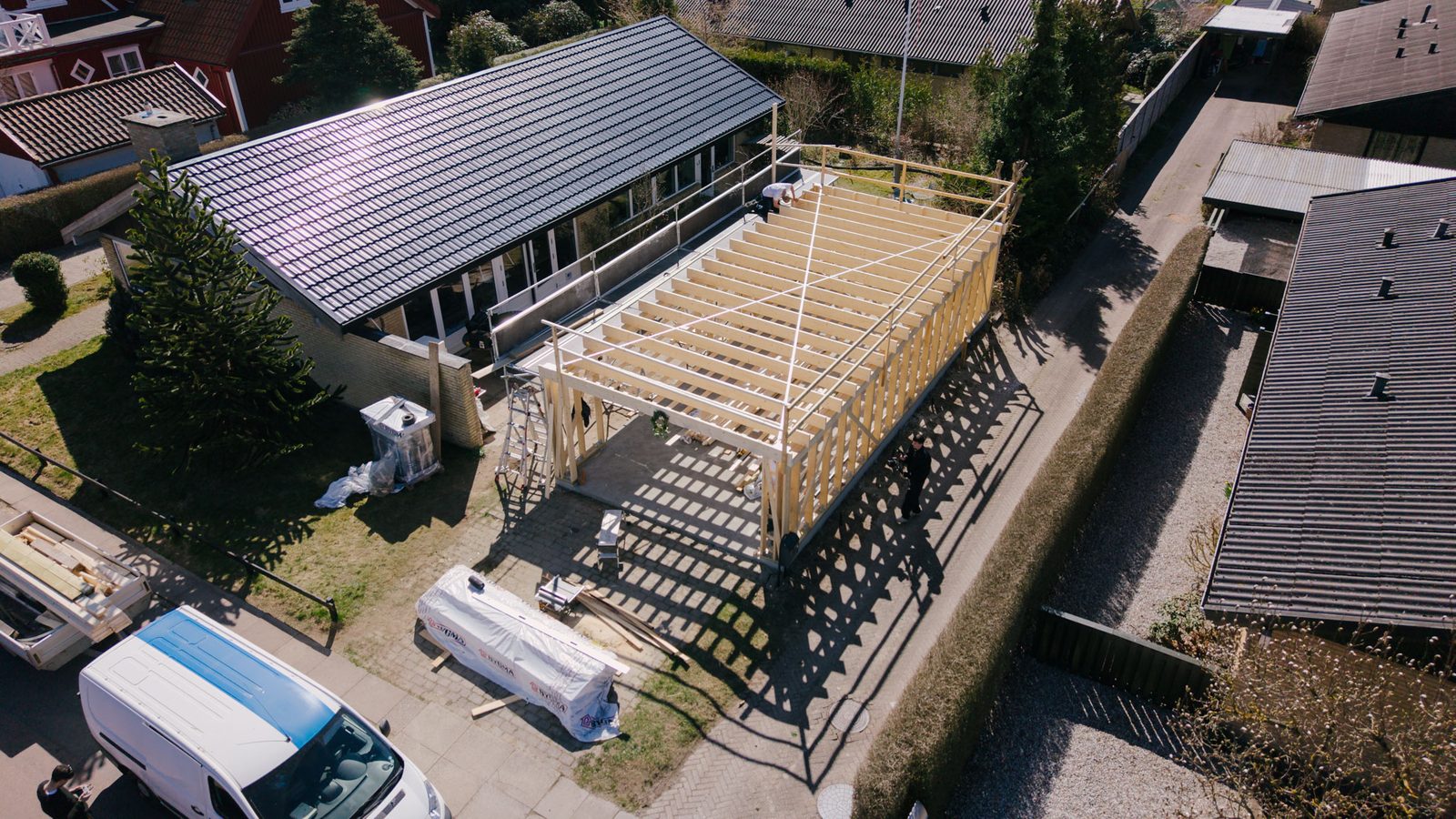 Tagkonstruktion under arbejde